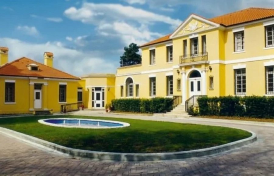 Ambasada e SHBA-së në Shqipëri: Shmangni protestat më 20 shkurt