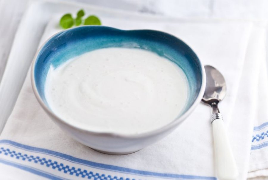 Gjashtë dobitë shëndetësore nga konsumimi i kosit