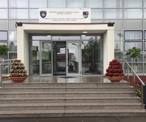 Një orë më pak për punonjëset gra të Fushë Kosovës, vendimi ngrit debate për barazinë