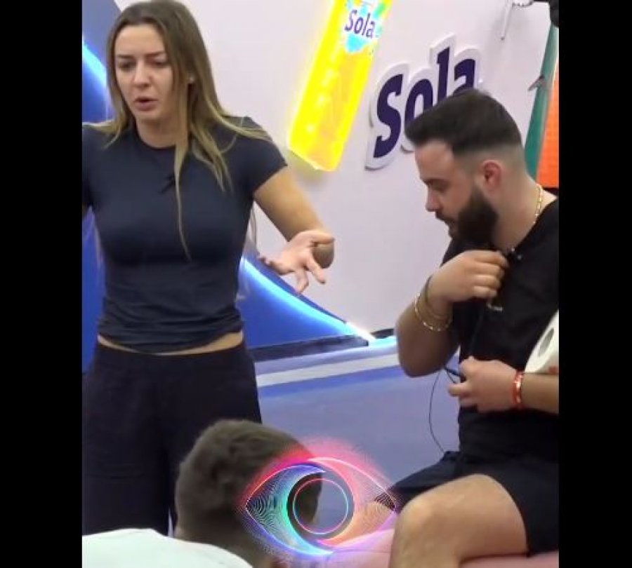 Pas përjashtimit të Kristit, banorët aludojnë: Mos është ngjitur në mur? [video]