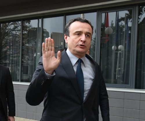 Kurti mbërrin në Kuvend për t’u takuar me Abdixhikun