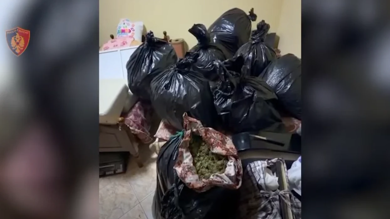 Sekuestrohen rreth 57 kg lëndë narkotike kanabis në Vlorë, arrestohen dy persona 