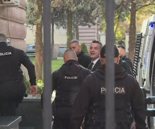 Erion Veliaj mbetet në burg