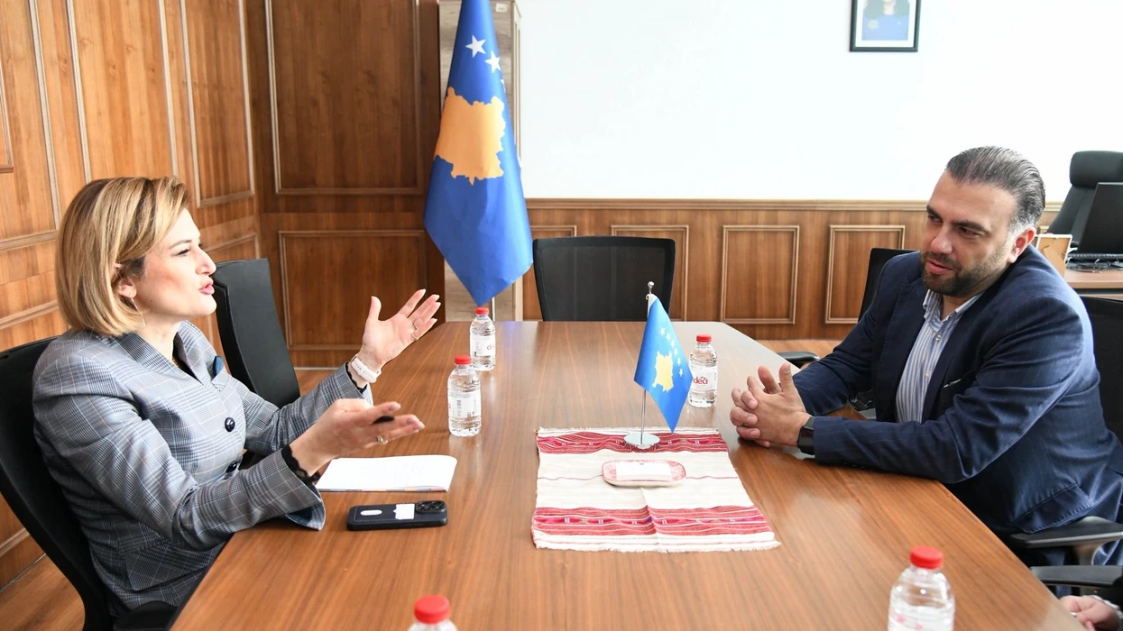 Kusari - Panxha diskutojnë zhvillimin e ndërmarrësisë dhe mundësitë investive në vend