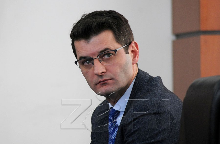 Ish-shefi i AKI-së Driton Gashi edhe në rigjykim dënohet me 4 vjet e 8 muaj burgim për rastin “Gylenistët”