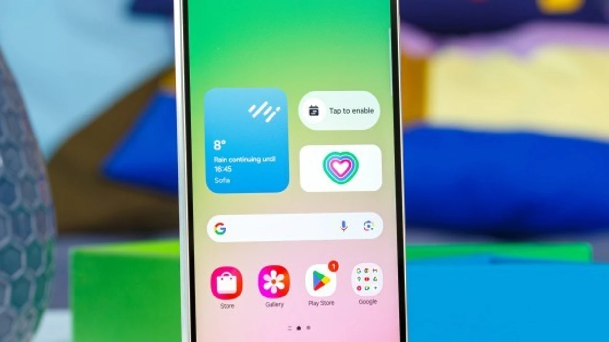 Samsung kryesoi tregun evropian të telefonave inteligjentë në vitin 2025