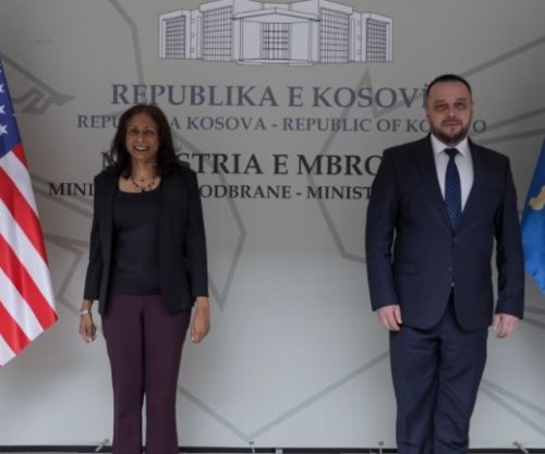 Prattipati takohet me Maqedoncin, flasin për bashkëpunimin në fushën e mbrojtjes