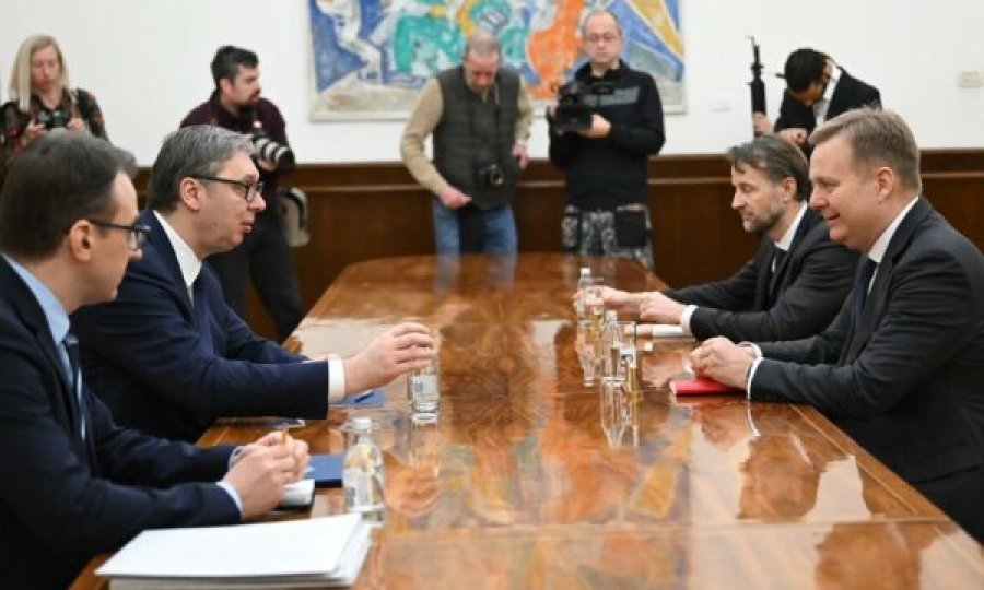 Vuçiqi i ankohet Sorensenit për aleancën Kosovë – Kroaci - Shqipëri: Do t’i rrisë tensionet