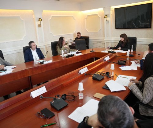 Haxhiu takon kryetarët e grupeve parlamentare për formimin e delegacioneve