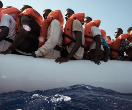 Mijëra të vdekur ose të zhdukur në rrugët globale të emigracionit në 2025-n