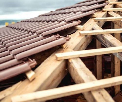 Ra aksidentalisht nga çatia e shtëpisë, vdes 49-vjeçari në Shkodër  