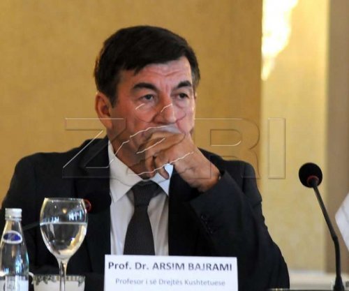 Arsim Bajrami vetëofrohet si kandidat për President, thirrje për unitet politik