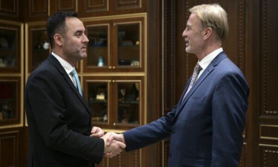 Oravi takon Konjufcën, fokus integrimi i Kosovës në BE