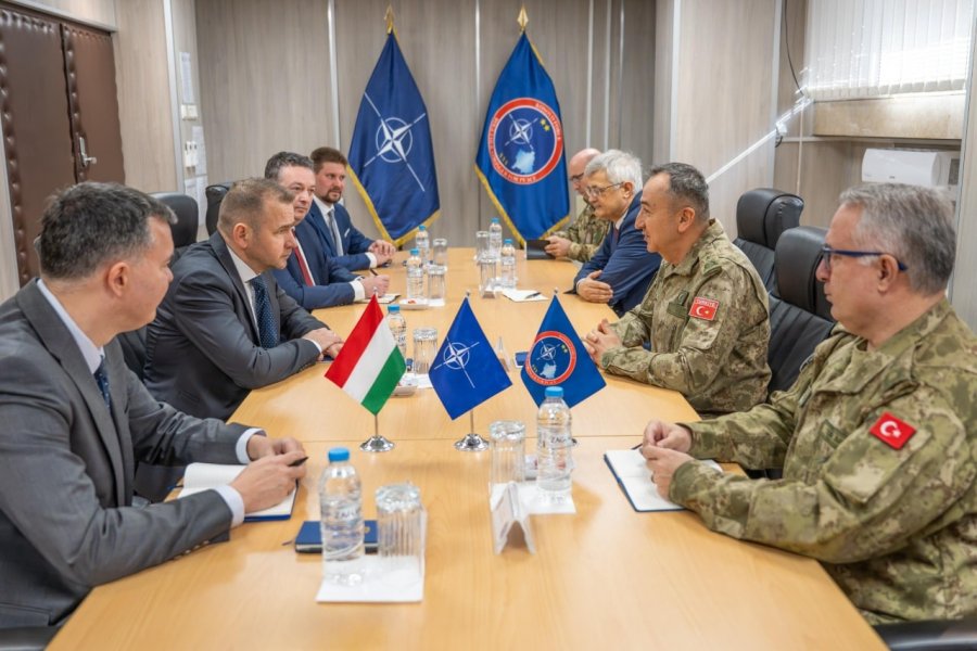 Ultashi priti përfaqësuesin special të Hungarisë, diskutohet situata e sigurisë në Kosovë