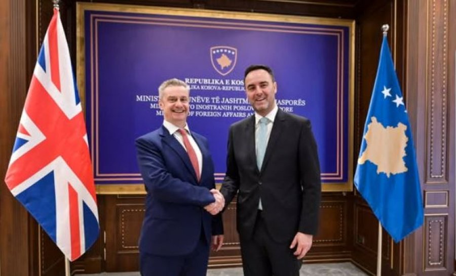Konjufca në takim me ambasadorin britanik, flasin për nevojën për politikë të jashtme dhe siguri