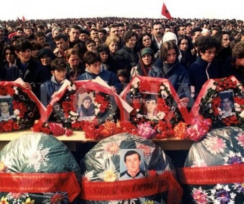 28 vjet nga masakra e Çiriezit dhe Likoshanit, Kurti: Sakrifica që ngritën lirinë e Kosovës