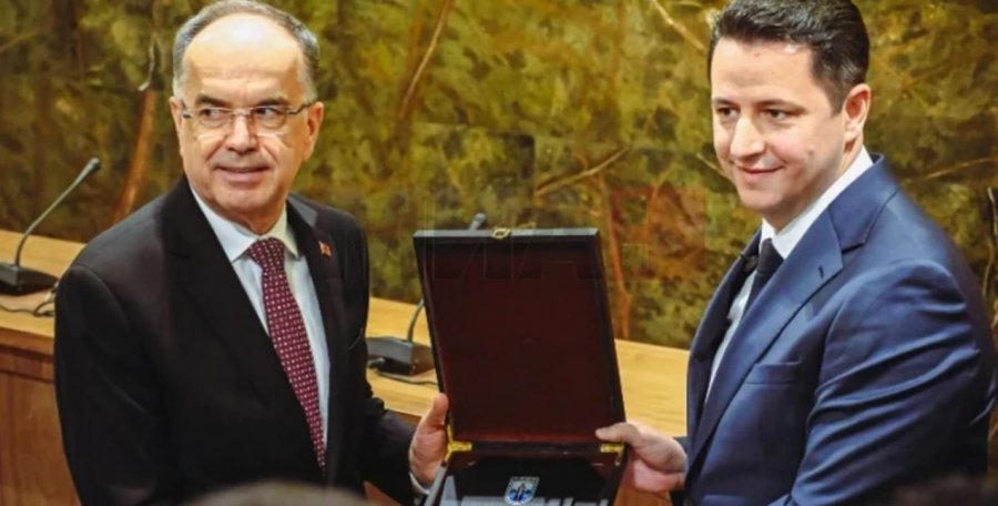 Presidenti i Shqipërisë, Bajram Begaj nderohet me “Çelësin e Qytetit” në Gostivar