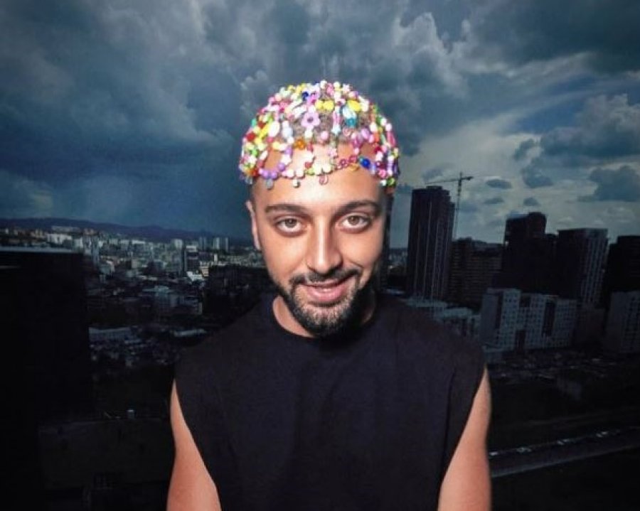 Fama, muzika e humbja e vëllait - viti që shkroi historinë e Gjestit