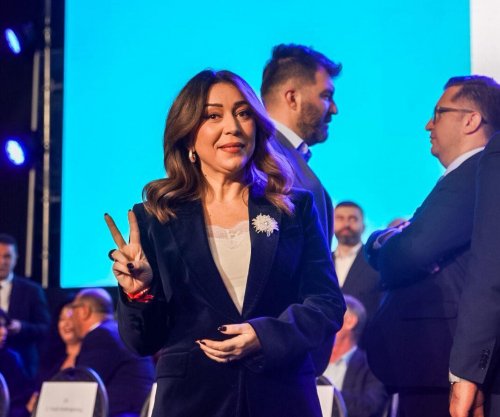 Adelina Thaçi bëhet deputete për herë të parë - tejkalon edhe kuotën gjinore