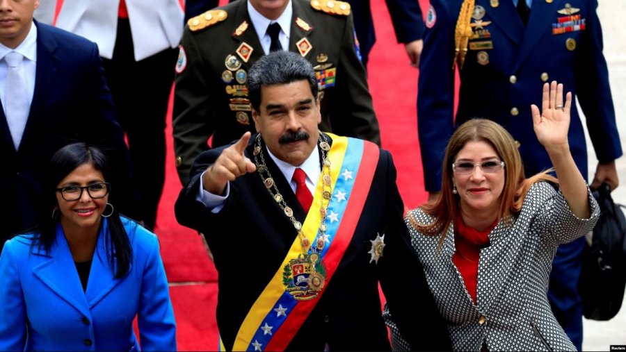 Maduro është rrëzuar por aleatët e tij kryesorë ende e mbajnë pushtetin në Venezuelë