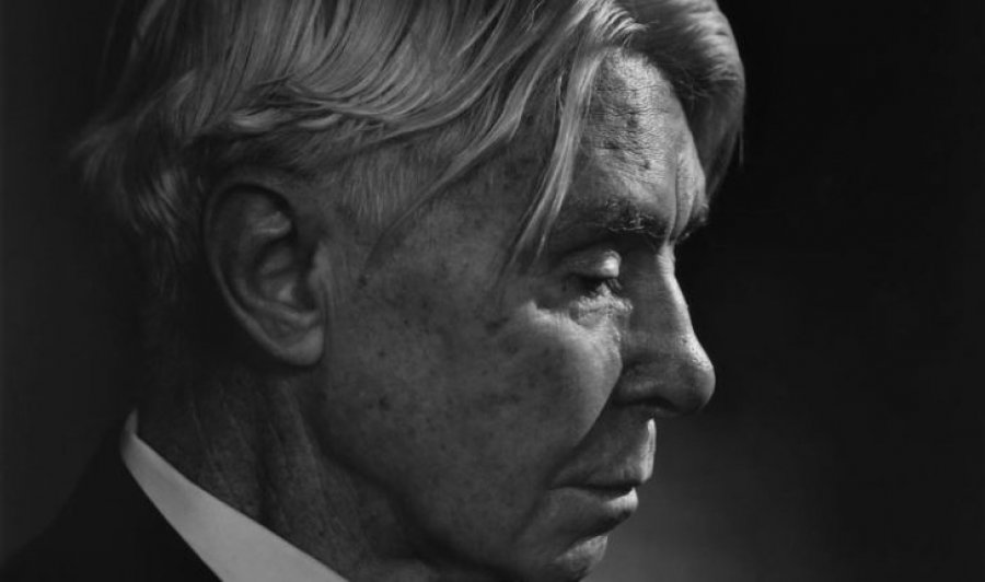 Carl August Sandburg, fitues i trefishtë i çmimit Pulitzer