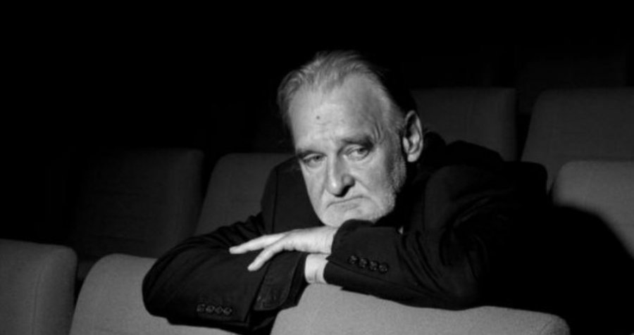 Shuhet Bela Tarr regjisori hungarez, i njohur për filmat “Satantango” dhe “Kali i Torinos”