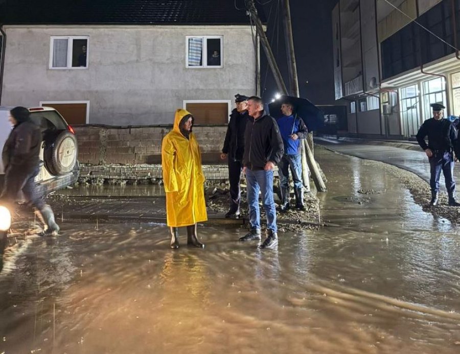 Vërshimet në Vushtrri, Idrizi: Situata është nën kontroll