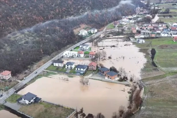 Pas vërshimeve në Suharekë, nis vlerësimi i dëmeve