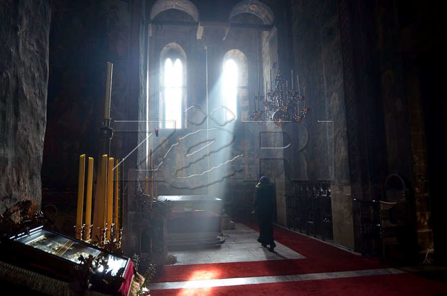 Kurti uron komunitetin serb për Krishtlindje: Le të na bashkojë e mira