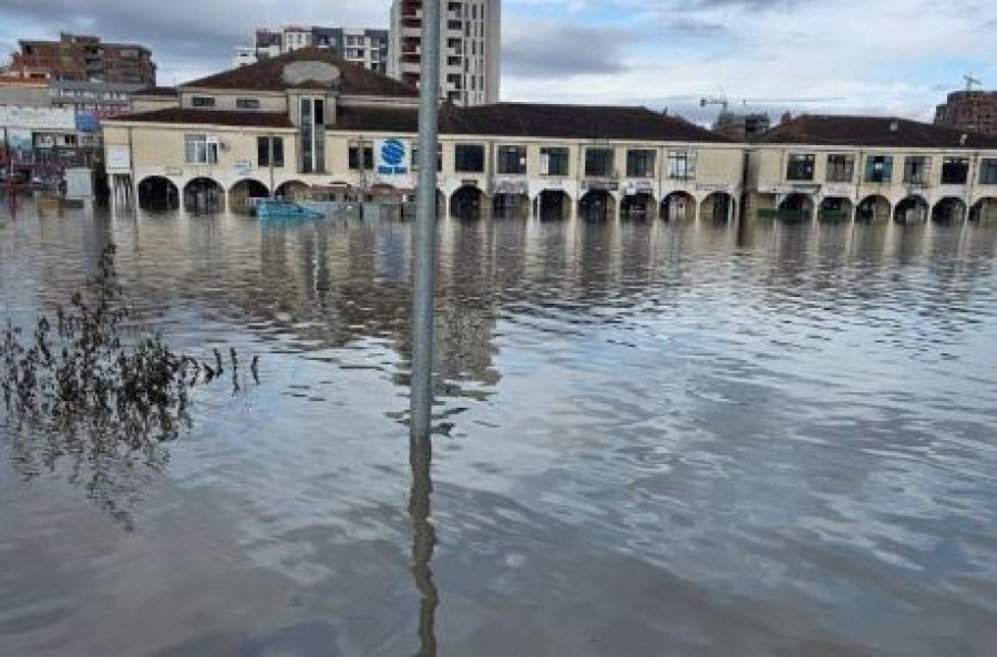 Rruga Drenas – Guri i Plakës vazhdon të jetë e bllokuar