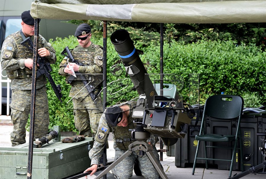 Ish-komandanti i FSK-së: Të gjitha armët që blihen nuk do të duhej të bëheshin publike