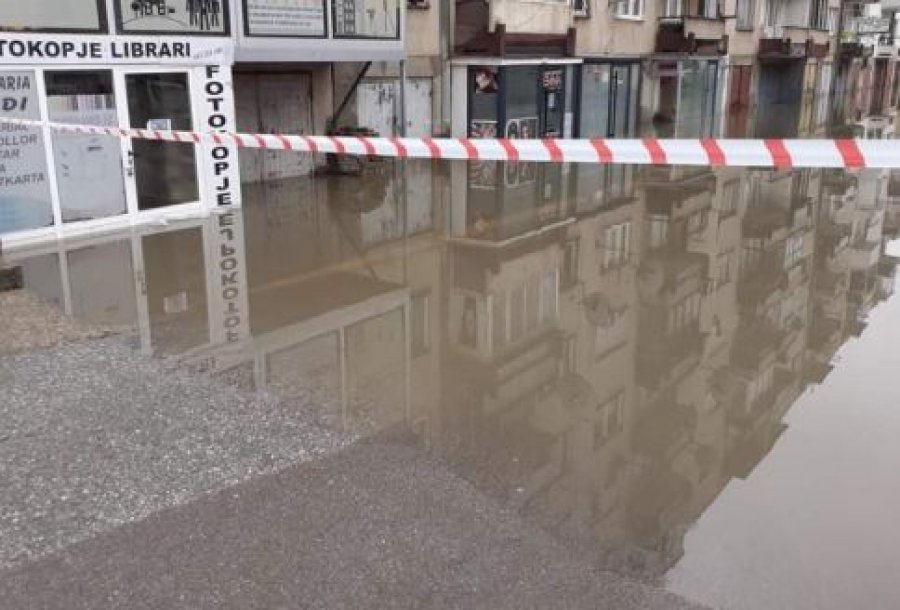 Shtatë familje u evakuuan si pasojë e vërshimeve në Fushë-Kosovë