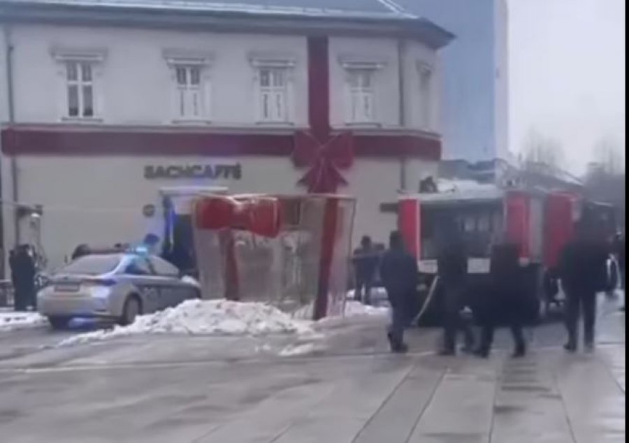 Policia jep detaje për zjarrin në ish-hotelin “Union”