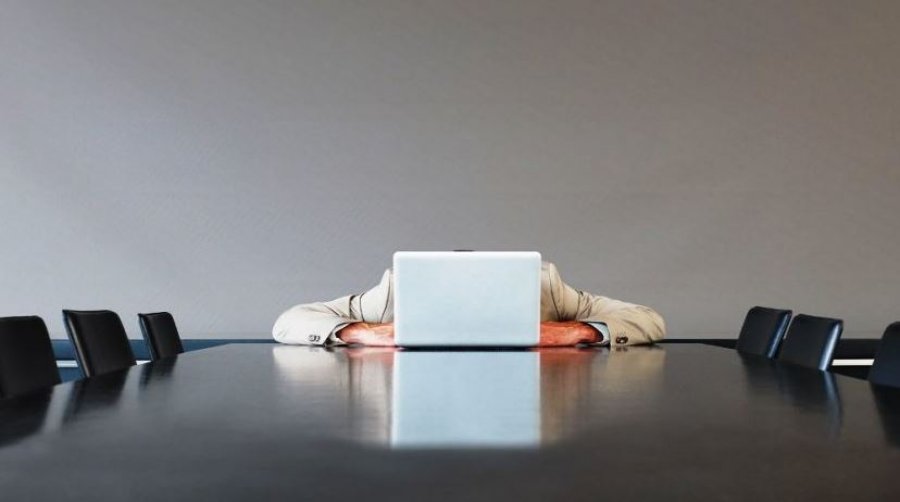 Stresi, simptomat që nuk duhet të injoroni dhe ndikimi në organizëm