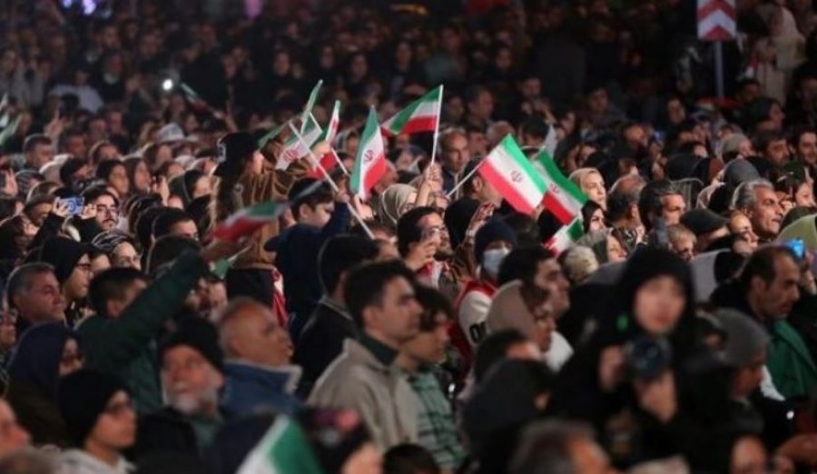 Iran, shkon në 65 numri i të vdekurve nga protestat