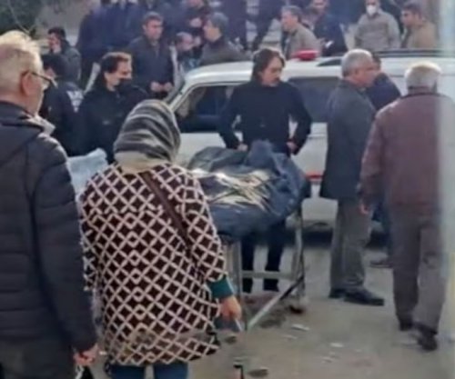 Trumpi thotë se Irani i ka kërkuar bisedime, pas kërcënimeve ushtarake të SHBA-së