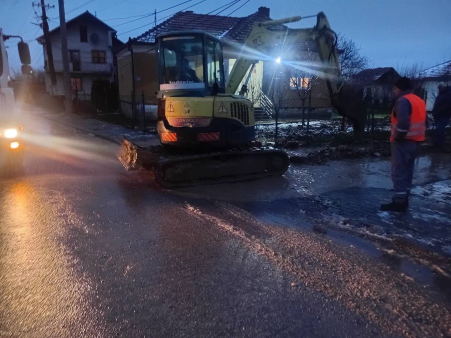 Prishtina nis vlerësimin e dëmeve pas vërshimeve, kërkesat pranohen në objektin e vjetër të Komunës