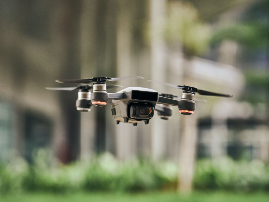 Dyshime për hyrje të dronëve serbë në Kosovë, ish-ushtaraku: Nuk duhet të përjashtohet