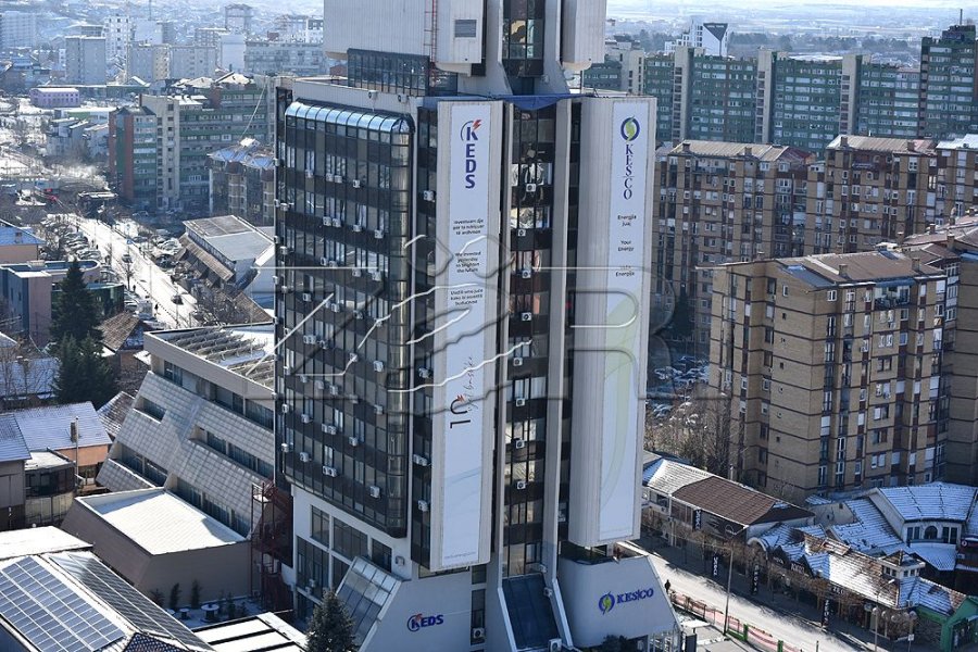 Aktakuzë ndaj dy zyrtarëve të KEDS-it në Ferizaj për pranim të ryshfetit