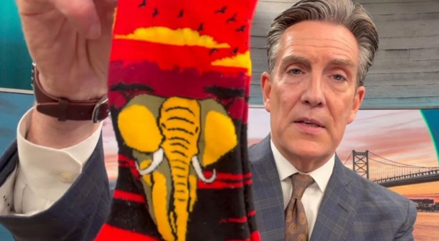 Prezantuesi hyn në Guinness për koleksionin më të madh të çorapeve unike [video]