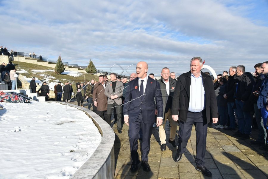 Haradinaj nga Reçaku: Gjykohen udhëheqësit e UÇK-së e nuk gjykohen ata që i kanë kryer krimet në Kosovë