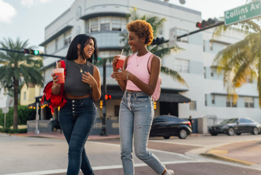 OBSH: Shtetet duhet të rrisin taksat për pijet me sheqer dhe alkoolin, për t’i frenuar sëmundjet e parandalueshme