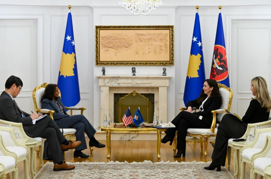 Osmani pret Prattipatin, pranon urimin për Vitin e Ri nga Donald Trump