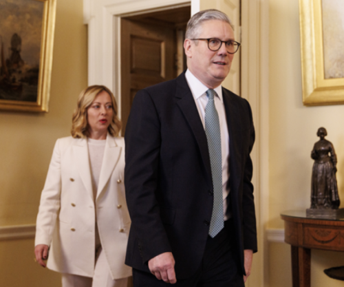 Macroni e Meloni për dialog me Putinin, Starmer refuzon