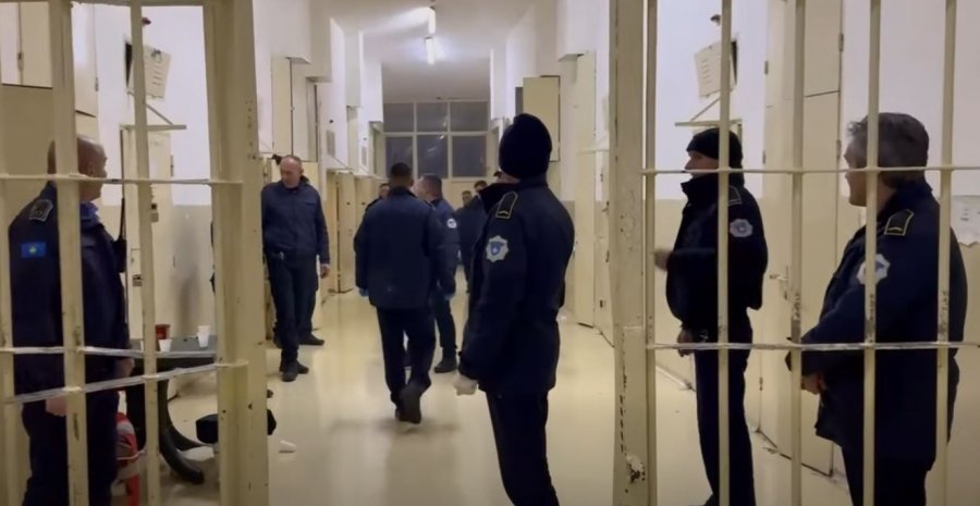 Bastisje në Qendrën Korrektuese të Dubravës, përfshihen Policia dhe Njësia K9