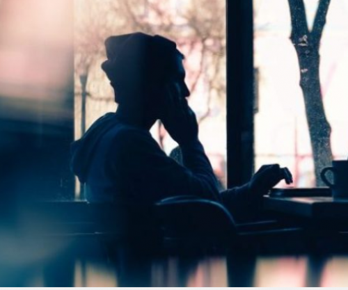 Si ndikon vetmia në trup dhe në mendje