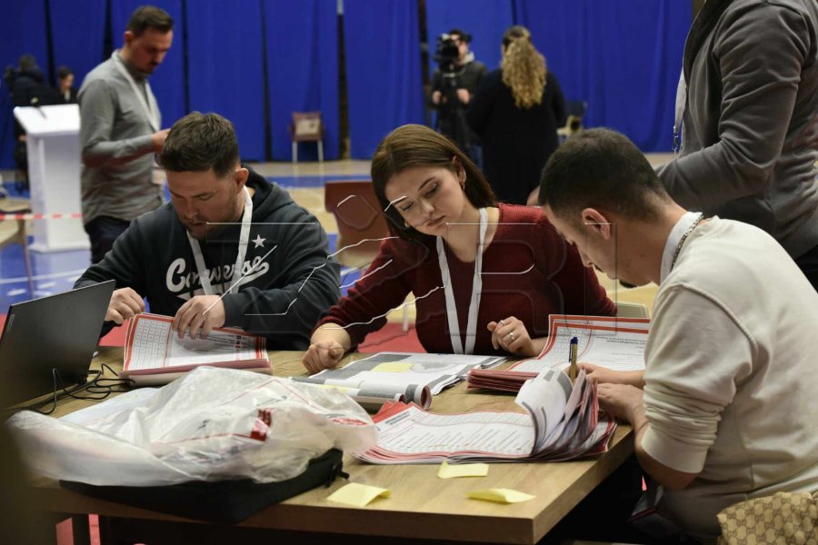 Në QNR 19 komuna përfundojnë procesin, shtohet numri i tavolinave për rinumërim