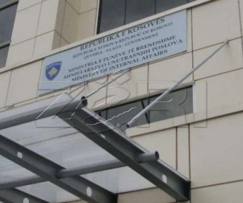 Aksioni i Prokurorisë rreth dallavereve në lëshimin e lejeve të armëve, arrestohen dy zyrtarë të MPB-së