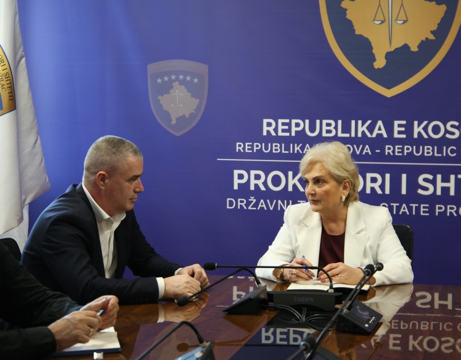 Fillimi i hetimeve për mospërputhjen e votave, prokurorja Pula takohet me zv.drejtorin e Policisë