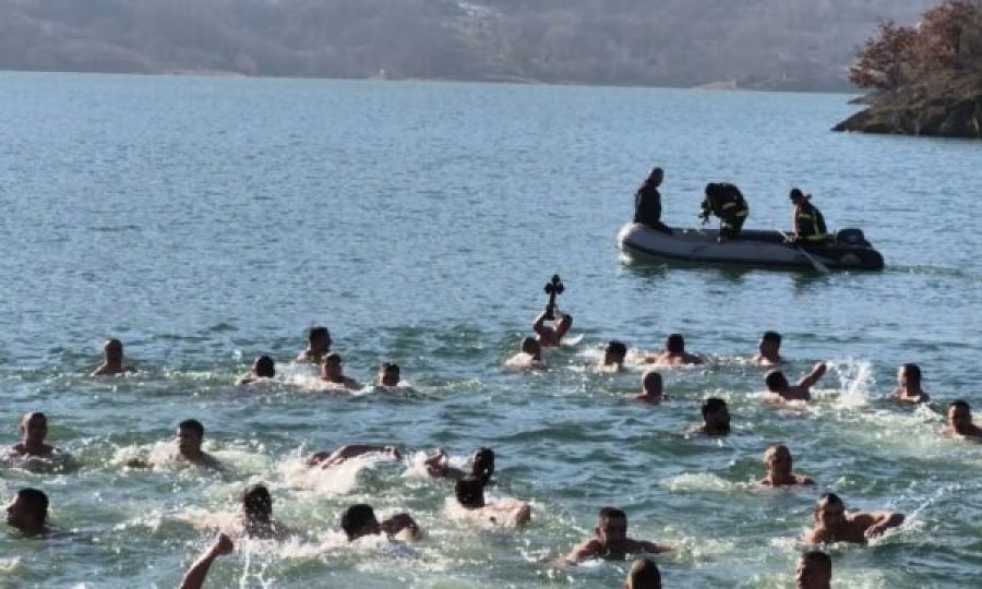 Pamje nga liqeni i Ujmanit, ku qindra serbë u zhytën për ta gjetur Kryqin e Shenjtë